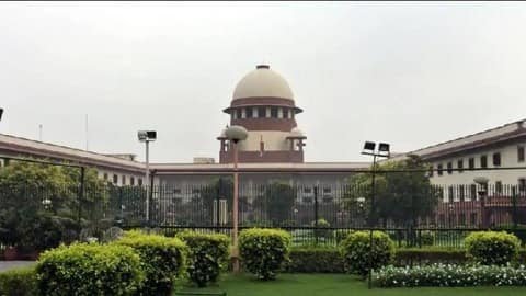 हाथरस मामला: जांच सीबीआई करेगी या एसआईटी सुको में आज होगी याचिका पर सुनवाई