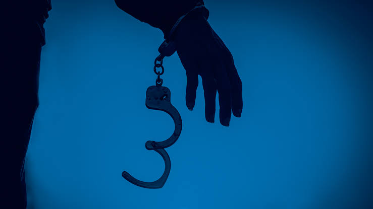 55 बन्दी 90 दिनों के लिए रिहा