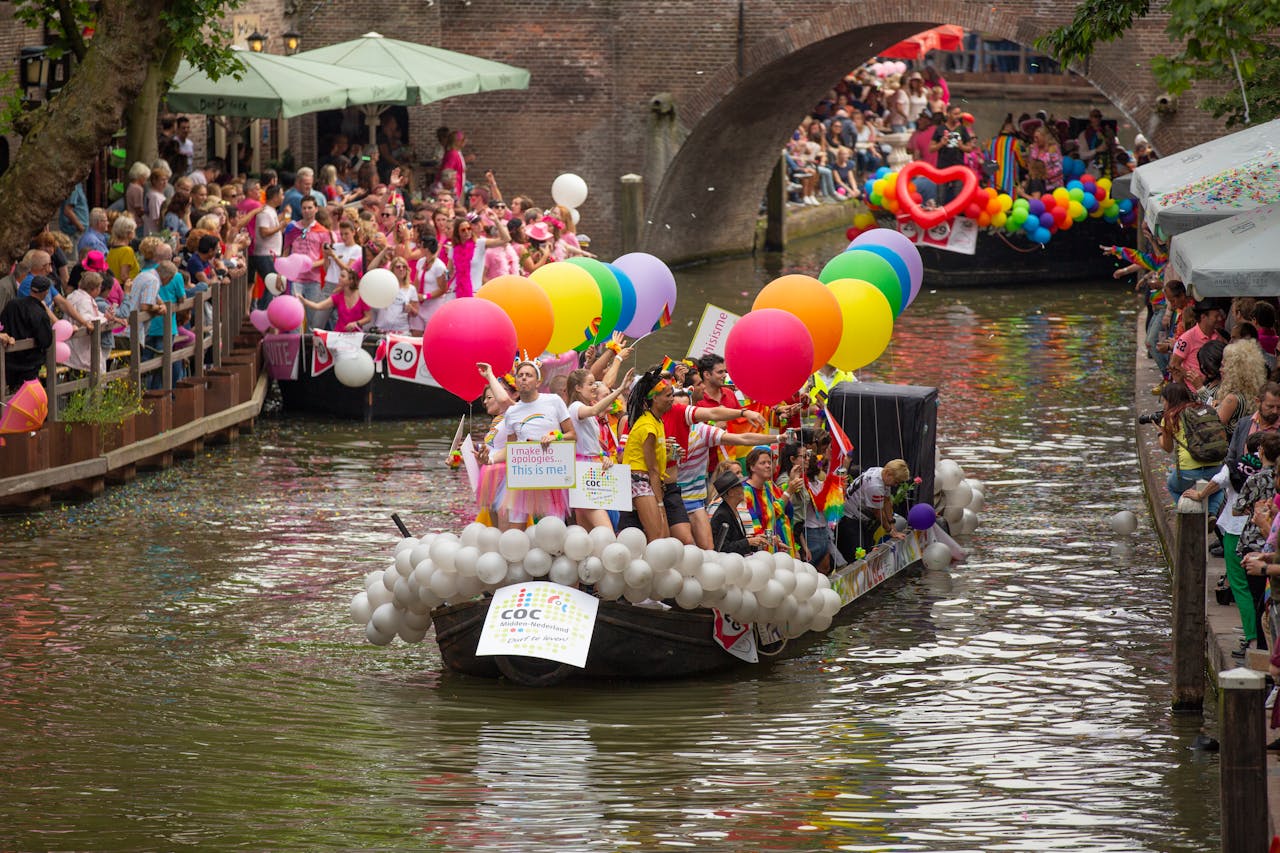 Grote Opkomst bij LGBTQ+ Rally! Strijd voor Gelijkheid Gaat Door