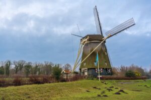 Bouw van een Nieuwe Windmolen! Duurzame Energie in Opkomst