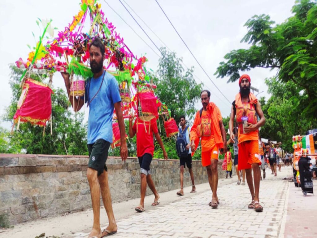 कांवड़ रूट पर बरकरार रहेगा QR कोड को लेकर यूपी सरकार का फैसला, सुप्रीम कोर्ट ने नहीं लगाई रोक